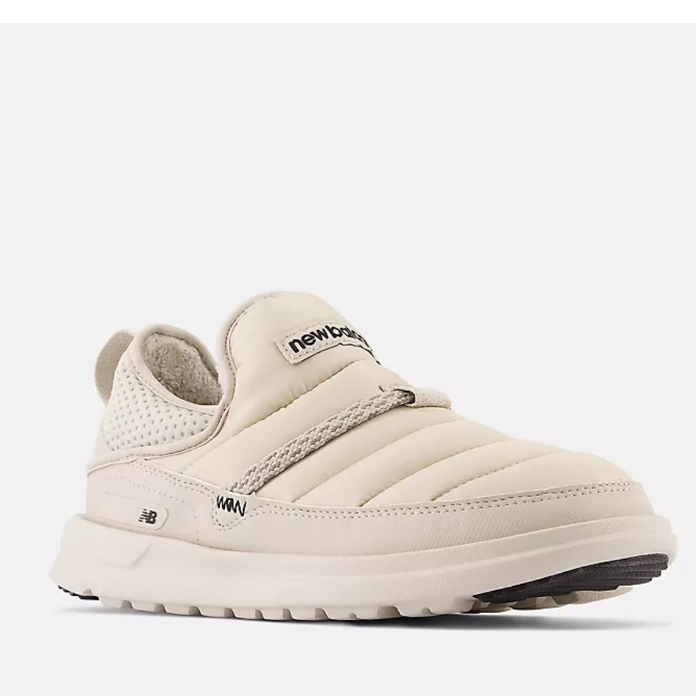 New Balance Mens Caravan Mid-moc v2 shoe